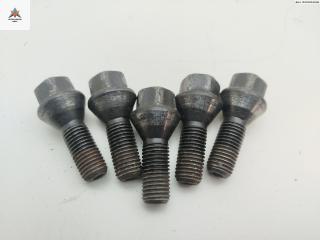 болт колесный BMW 5 серия E39 1996, 2.0 л., бензин, АКПП, чёрный, седан, 6781150