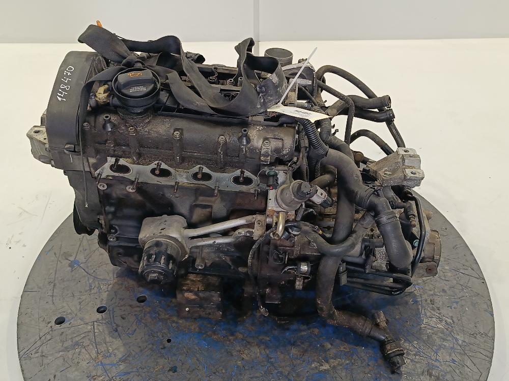 двигатель Volkswagen Golf 4 поколение 2002, Бензин 1.6, цвет, BCB - фото №1