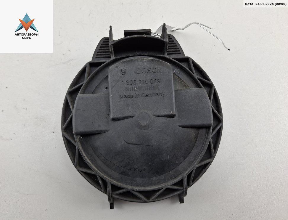 крышка фары Mercedes-Benz C-Класс W203/S203/CL203 2001, 2.0 л., бензин, МКПП, красный, универсал, 1305219079 - фото №1