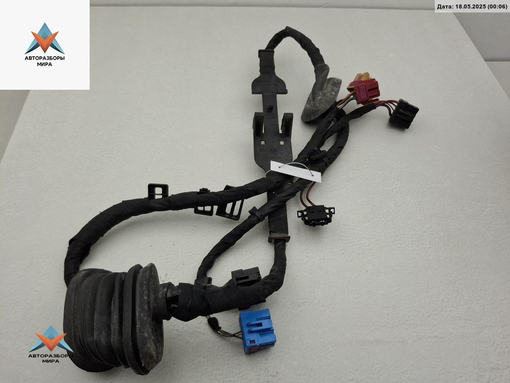 дверная проводка Volkswagen Phaeton 1 поколение 2003, 3.2 л., бензин, АКПП, чёрный, седан - фото №1