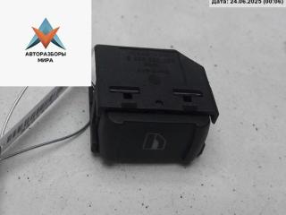 кнопка стеклоподъемника переднего правого Volkswagen Passat B5 1998, 1.8 л., бензин, МКПП, синий, универсал, 3B0959855B