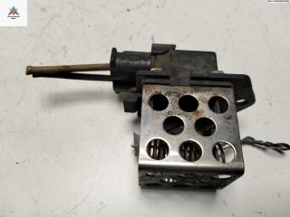 блок управления вентилятором (реле) Renault Laguna 2 поколение 2001, 1.8 л., бензин, МКПП, серый, хетчбэк 5 дв., 8200045082