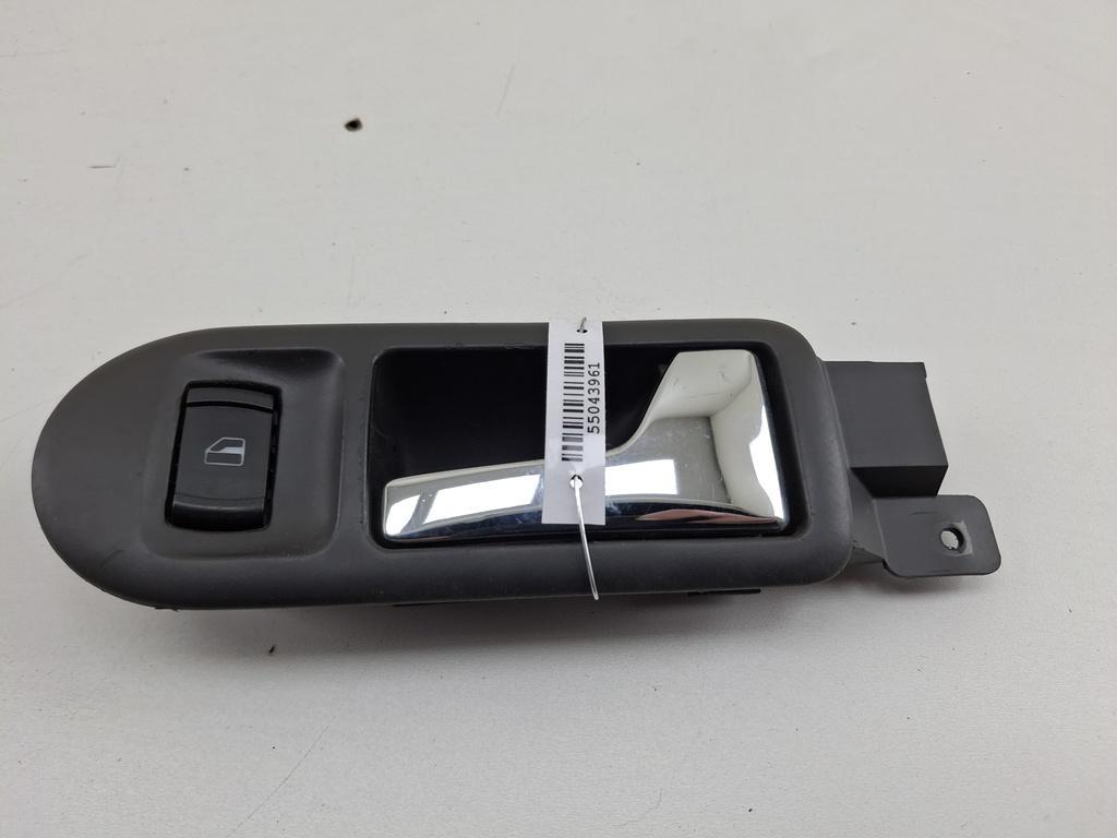 ручка внутренняя передняя правая Volkswagen Passat B5+ (GP) 2001, 2.0 л., бензин, МКПП, серый, седан, 3B0837114
