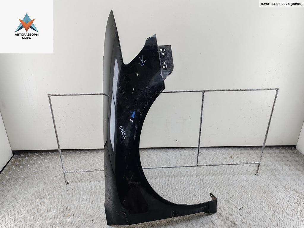 крыло переднее правое Volkswagen Phaeton 1 поколение 2003, 3.2 л., бензин, АКПП, чёрный, седан - фото №1