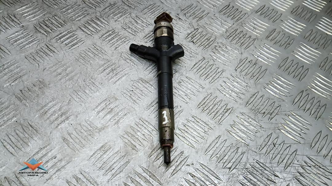 форсунка Mitsubishi L200 4 поколение 2007, 2.5 л., дизель, МКПП, пикап, 1465A041 - фото №1