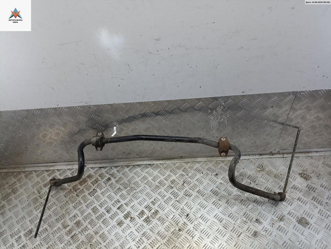 стабилизатор подвески передний Opel Vectra C 2002, 3.2 л., бензин, МКПП, серый, хетчбэк 5 дв. - фото №1