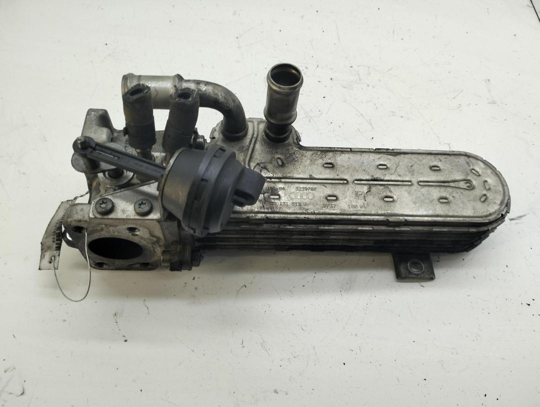 охладитель EGR / Радиатор EGR Volkswagen Passat B6 2006, 2.0 л., дизель, МКПП, серый, универсал, 03G131513J