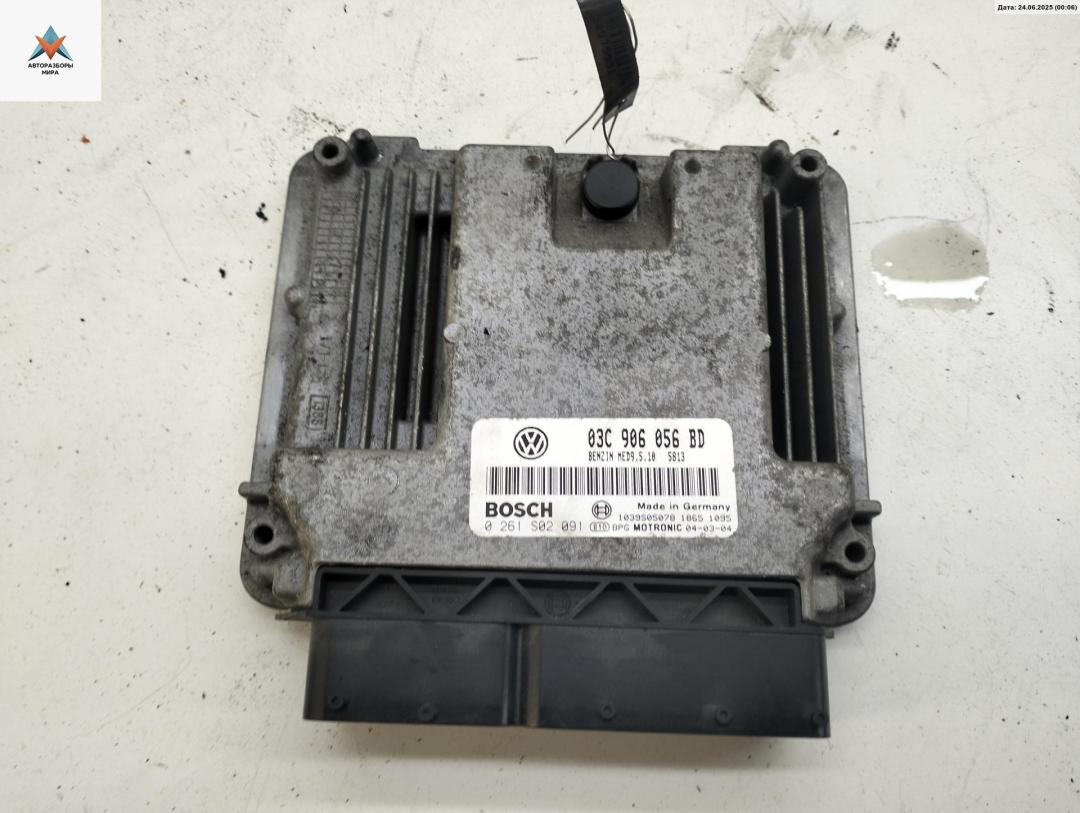 ЭБУ Volkswagen Touran 1 поколение 2004, 1.6 л., бензин, МКПП, серый, минивэн, 03C906056BD - фото №1