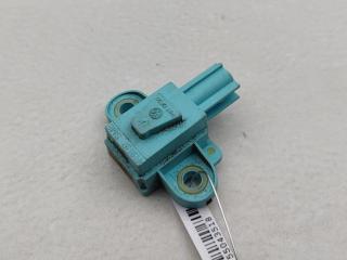 датчик AirBag Audi A6 4F/C6 2006, 2.0 л., TFSI, бензин, МКПП, серый, универсал, 4F0955557