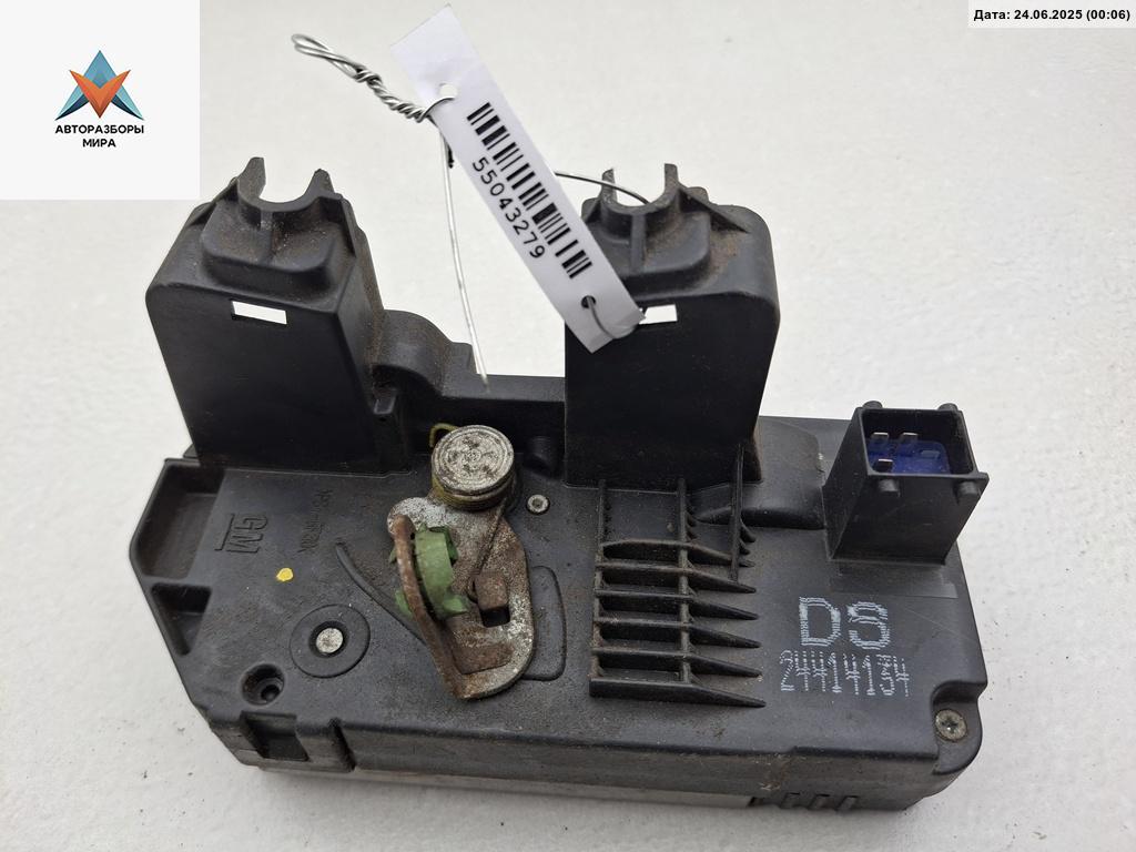 замок двери задней левой Opel Zafira 1 поколение (A) 2001, 1.8 л., бензин, МКПП, серый, минивэн, 24414134 - фото №1