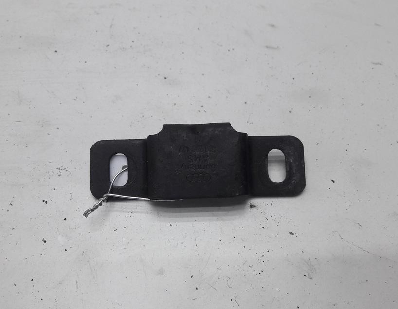 кронштейн (крепление) Volkswagen Passat B5 1998, 1.8 л., бензин, МКПП, синий, универсал, 4D0260427