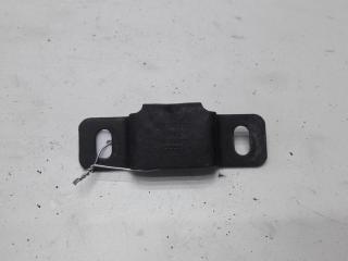 кронштейн (крепление) Volkswagen Passat B5 1998, 1.8 л., бензин, МКПП, синий, универсал, 4D0260427