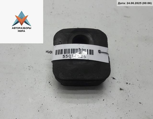 кронштейн (крепление) Volkswagen Passat B5 1998, 1.8 л., бензин, МКПП, синий, универсал, 8D0121276 - фото №1