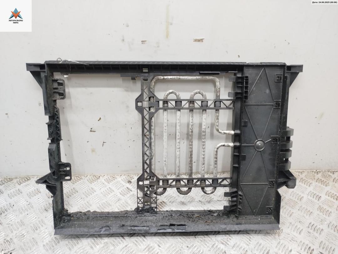 кассета радиаторов BMW 5 серия E39 1996, 2.0 л., бензин, АКПП, чёрный, седан, 1740797 - фото №1