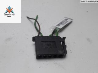 разъем (фишка) проводки Volkswagen Passat B4 1995, 2.0 л., бензин, МКПП, красный, универсал, 1H0953635