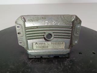 Блок управления двигателем Renault Megane 2 поколение 2005, цвет, 8200528372