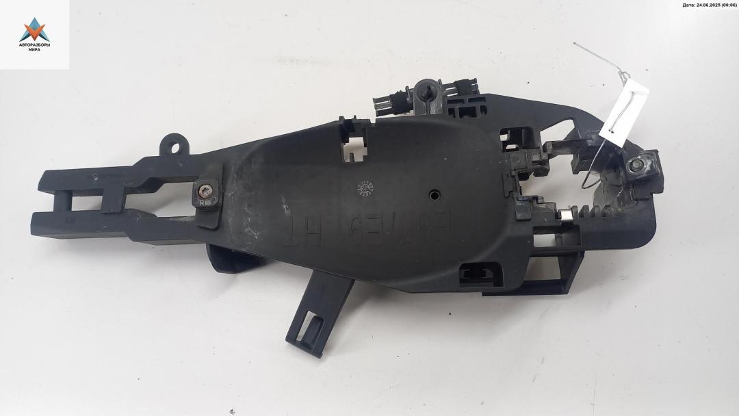 Корпус (держатель) ручки двери задней правой BMW 3 серия E90/E91/E92/E93 2006, 2.5 л., бензин, МКПП, чёрный, универсал - фото №1