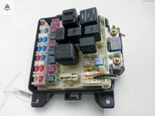 блок предохранителей Mazda Premacy CP [рестайлинг] 2004, 1.8 л., бензин, МКПП, серый, минивэн