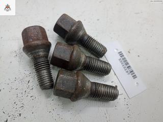 болт колесный Opel Vectra B 1998, 1.8 л., бензин, МКПП, зелёный, седан