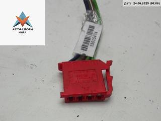 разъем (фишка) проводки Volkswagen Passat B4 1994, 1.6 л., бензин, МКПП, серый, универсал, 1H0953633A