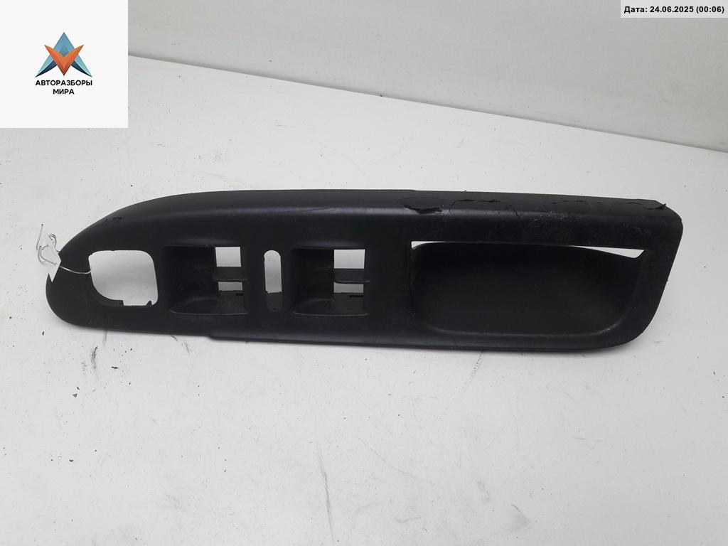 ручка внутренняя передняя левая Volkswagen Passat B6 2005, 2.0 л., дизель, МКПП, серый, универсал, 3C1867171 - фото №1