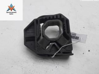 кронштейн радиатора Volkswagen Passat B6 2007, 2.0 л., дизель, АКПП, серый, универсал, 1K0121367D