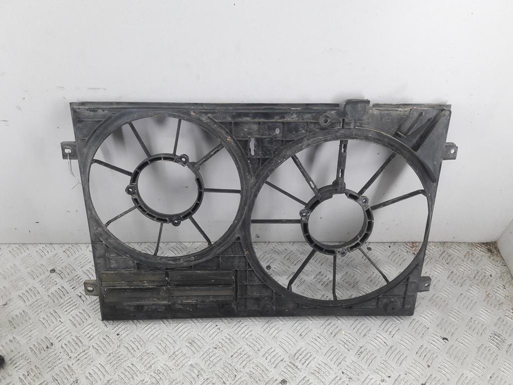 диффузор вентилятора Volkswagen Passat B6 2007, 2.0 л., дизель, АКПП, серый, универсал, 1K0121205