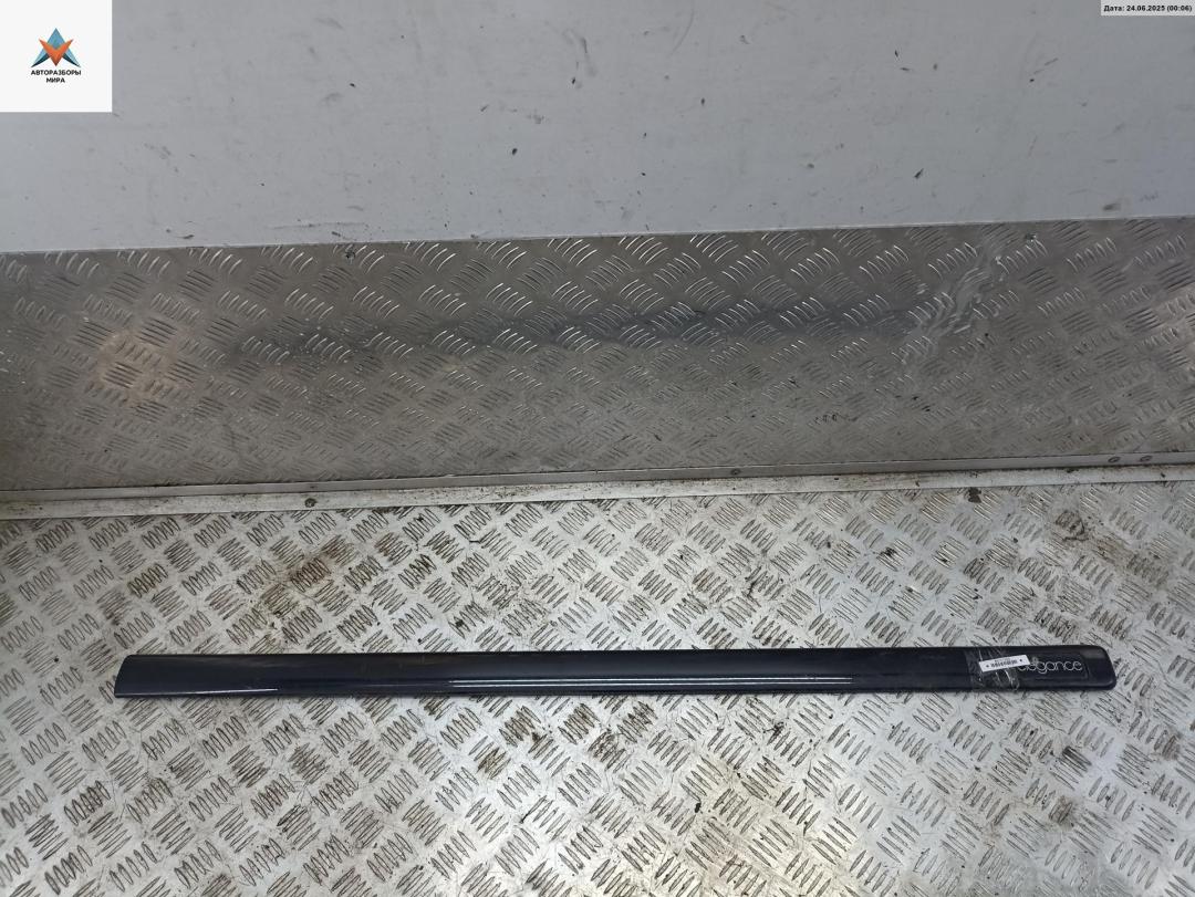 молдинг двери передней правой Opel Astra G 2003, 2.2 л., дизель, МКПП, чёрный, универсал, 13128245 - фото №1