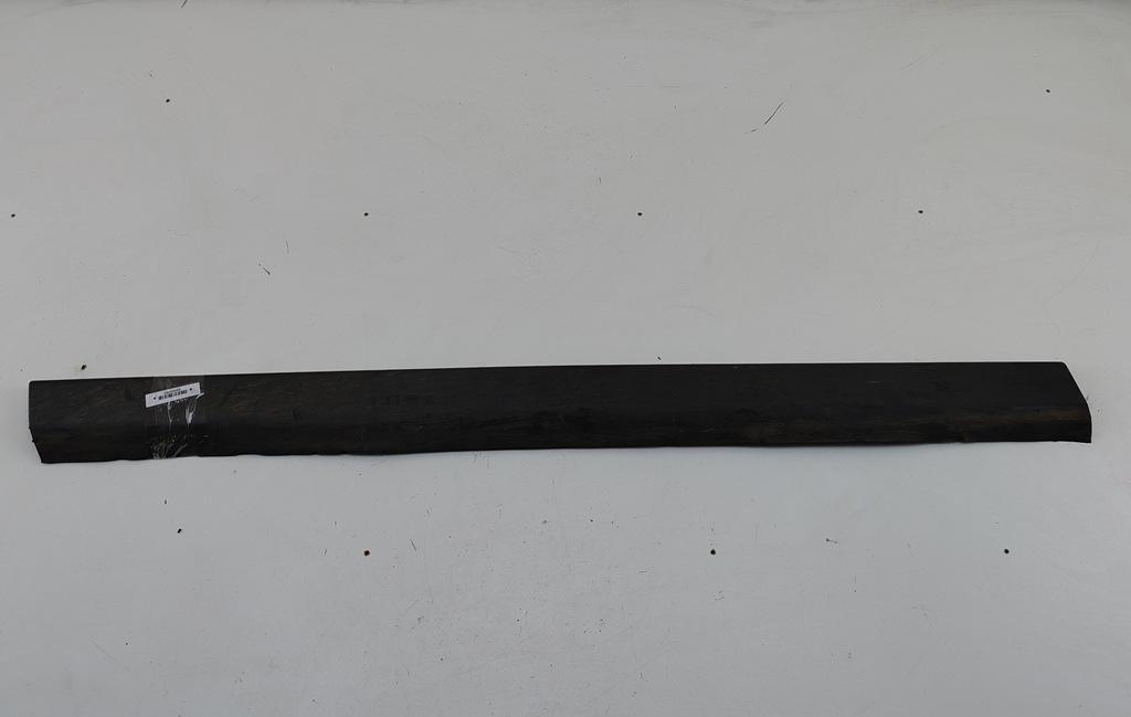 молдинг двери передней левой Volkswagen Passat B5+ (GP) 2003, 1.6 л., бензин, МКПП, чёрный, универсал, 3B0854939