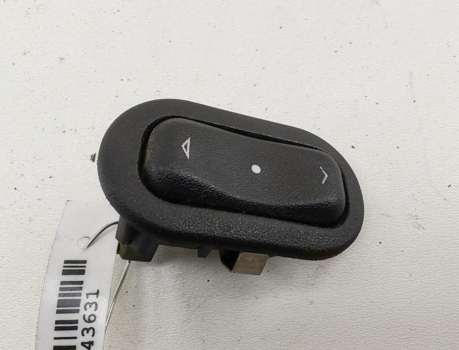 кнопка стеклоподъемника заднего левого Opel Zafira A 2000, 2.0 л., дизель, МКПП, синий, минивэн, 90561388