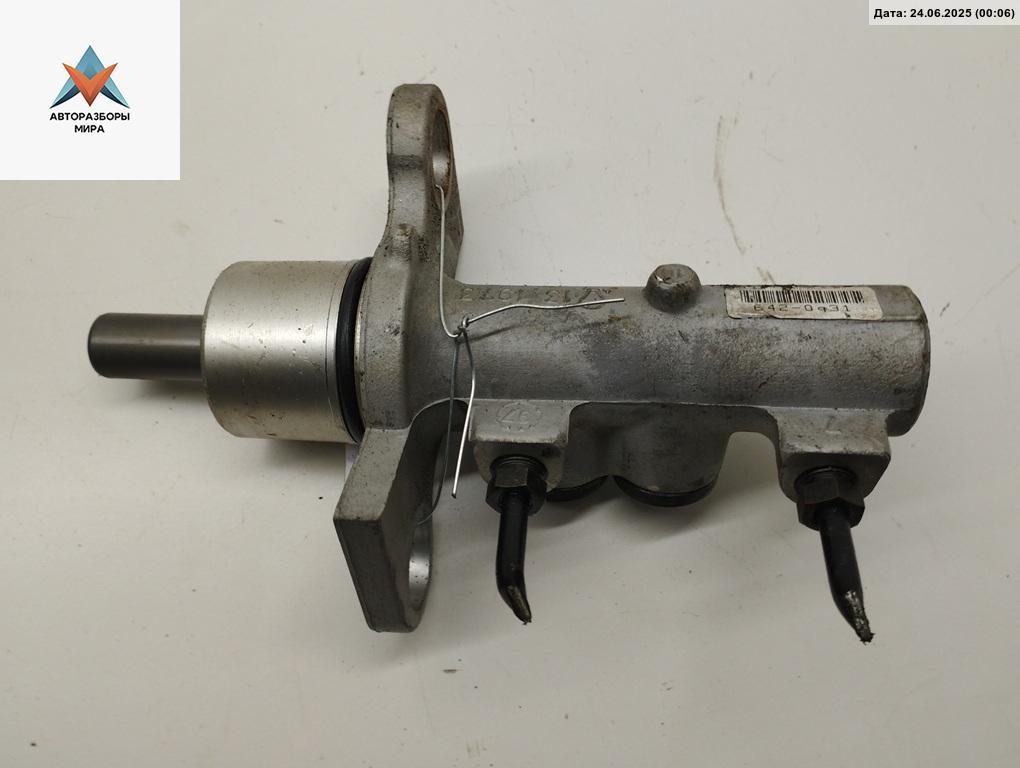 цилиндр тормозной главный Audi A6 4B/C5 1997, 1.8 л., Ti, бензин, МКПП, чёрный, седан, 1973 - фото №1