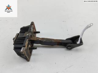 ограничитель открывания двери Toyota Avensis 2 поколение (T250) 2005, универсал