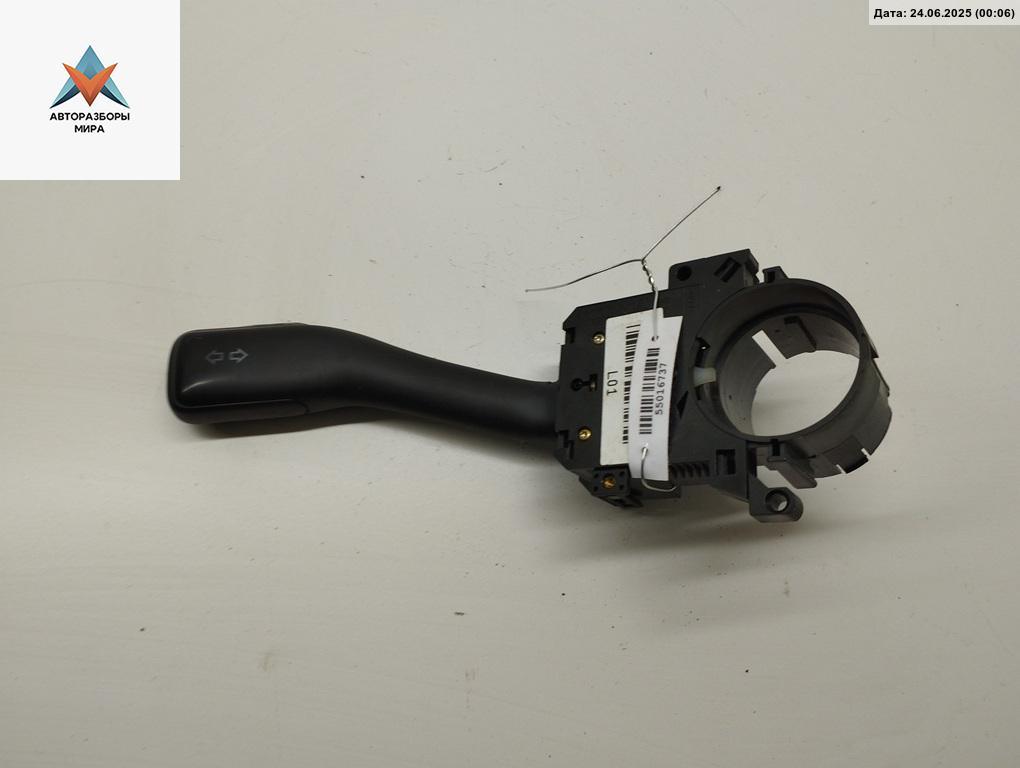 переключатель поворотов Audi A6 4B/C5 1998, 1.8 л., бензин, АКПП, серый, седан, 8L0953513G - фото №1