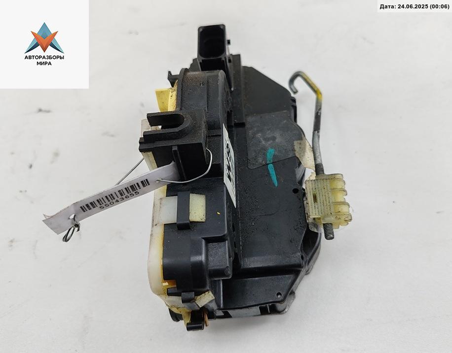 замок двери задней левой Chevrolet Orlando 1 поколение 2011, 2.0 л., дизель, АКПП, чёрный, минивэн, 13578244 - фото №1