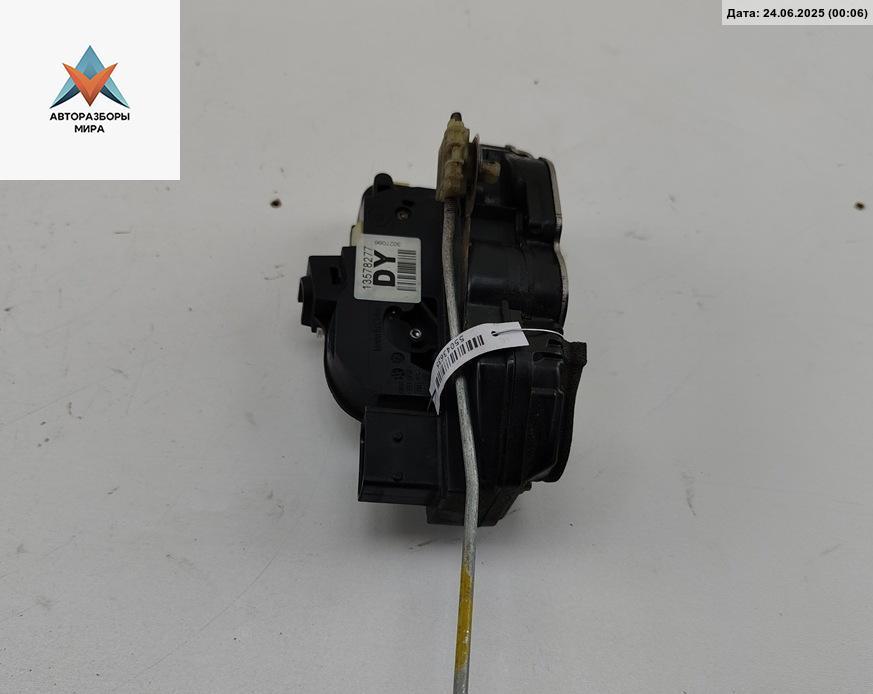 замок двери передней правой Chevrolet Orlando 1 поколение 2011, 2.0 л., дизель, АКПП, чёрный, минивэн, 13578277 - фото №1