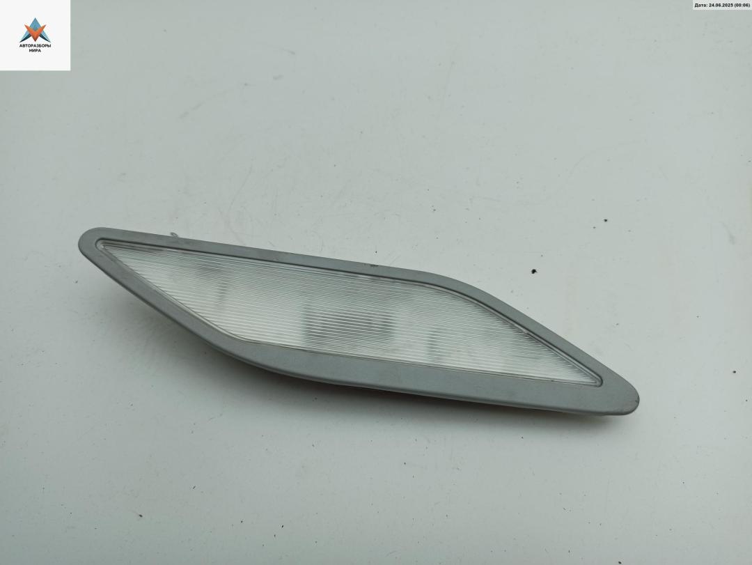 фонарь салона (плафон) BMW 5 серия E39 1996, 2.0 л., бензин, АКПП, чёрный, седан, 8363608 - фото №1