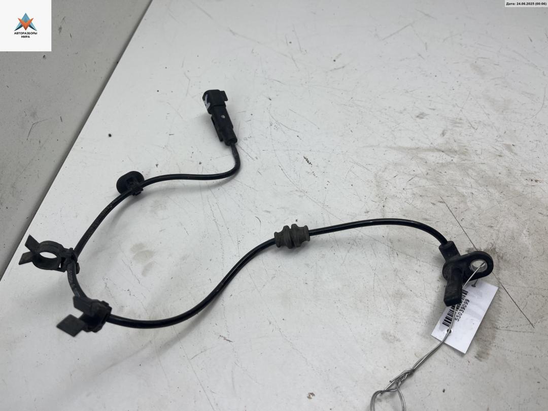 датчик ABS Chevrolet Orlando 1 поколение 2011, 2.0 л., дизель, АКПП, чёрный, минивэн, 13349009 - фото №1