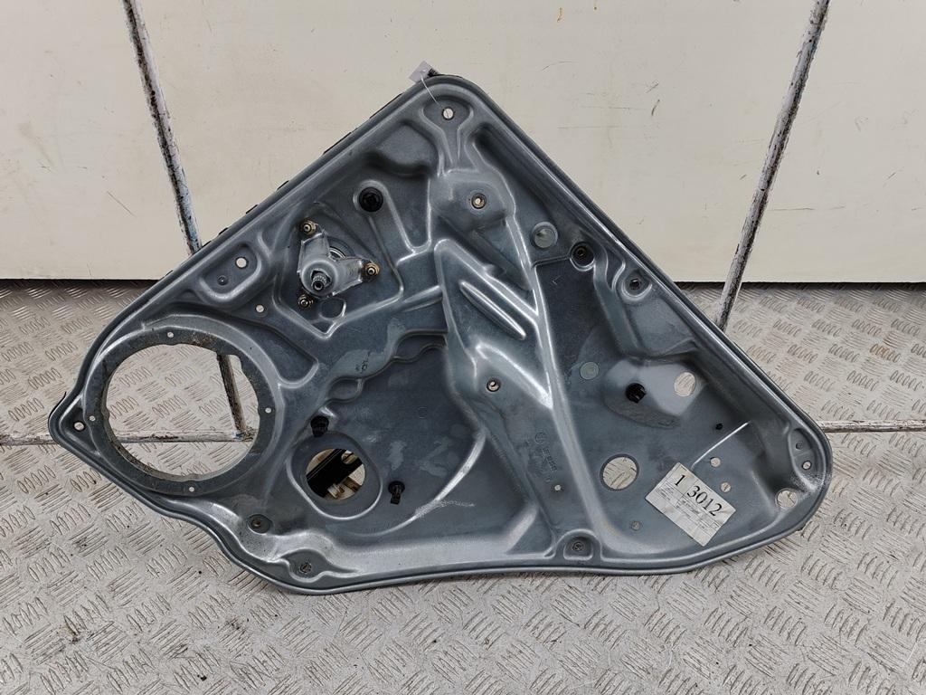 стеклоподъемник задний правый Volkswagen Passat B5+ (GP) 2001, 2.0 л., бензин, МКПП, серый, седан, 3B5839756D