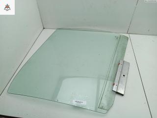 стекло двери задней правой BMW 3 серия E36 1995, 1.6 л., бензин, МКПП, красный, седан