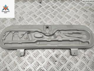 Набор инструментов штатный BMW 3 серия E36 1995, 1.6 л., бензин, МКПП, красный, седан, 71111182033, 1182033