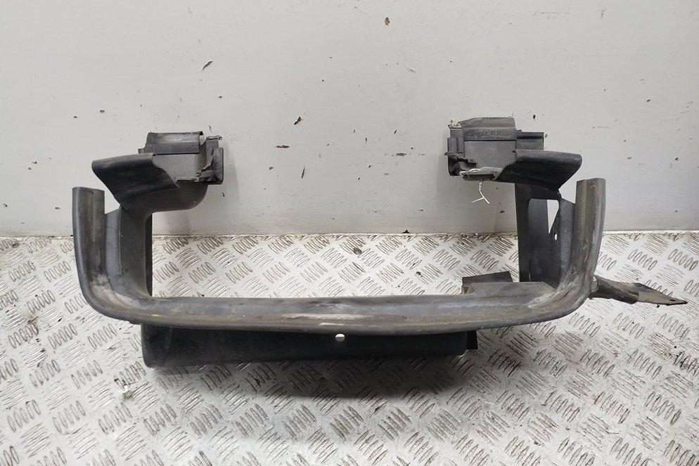 воздуховод BMW 3 E36 1995, 1.6 л., бензин, МКПП, красный, седан, 1977046