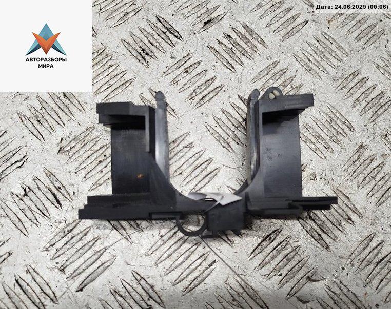 кронштейн (крепление) BMW 5 серия E39 1996, 2.0 л., бензин, АКПП, чёрный, седан, 32311162088, 1162088 - фото №1