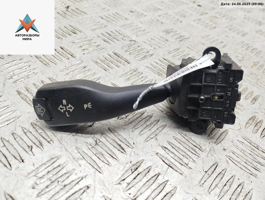 переключатель поворотов BMW 3 серия E46 1999, 2.0 л., бензин, МКПП, серый, седан, 8363668 - фото №1