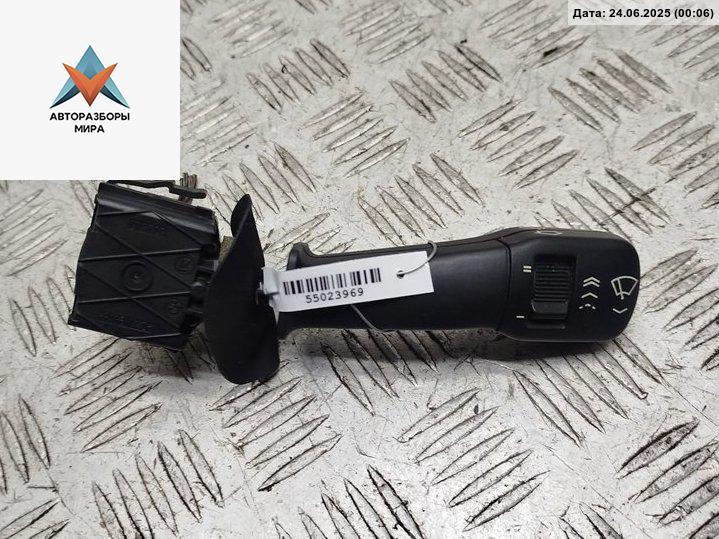 переключатель дворников BMW 5 серия E39 1996, 2.0 л., бензин, МКПП, серый, седан, 8352013 - фото №1