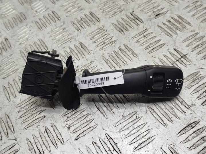 переключатель дворников BMW 5 E39 1996, 2.0 л., бензин, МКПП, серый, седан, 8352013