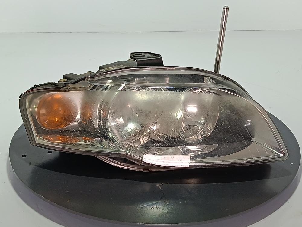 фара правая Audi A4 B7 2006, цвет, 8E0941004AJ - фото №1