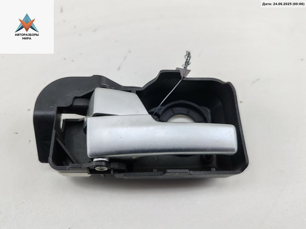 ручка внутренняя передняя левая Ford Mondeo 3 поколение 2002, 2.5 л., бензин, АКПП, красный, седан, 1S71F22601AF - фото №1