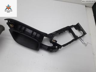 ручка внутренняя передняя правая Volkswagen Golf 3 поколение 1997, 1.6 л., бензин, МКПП, красный, хетчбэк 5 дв., 1H0867180