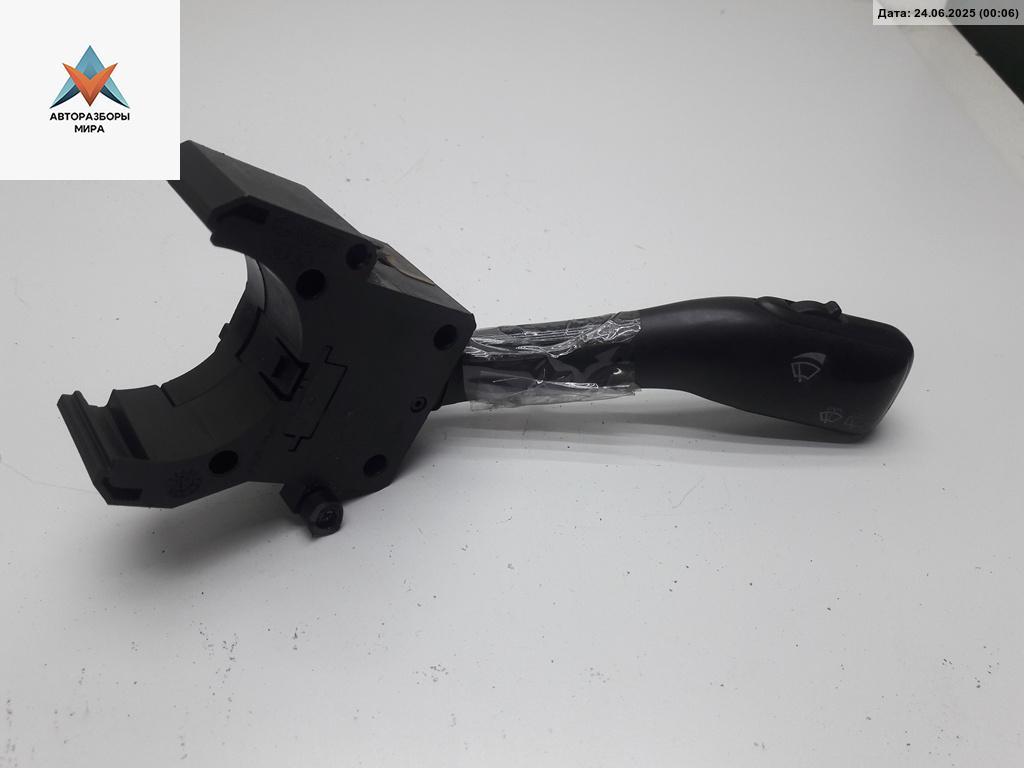 переключатель дворников Volkswagen Passat B5 1997, 1.6 л., бензин, МКПП, серый, универсал - фото №1