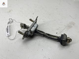 Ограничитель открывания двери задней Mazda 323 BA 1997, хетчбэк 5 дв.